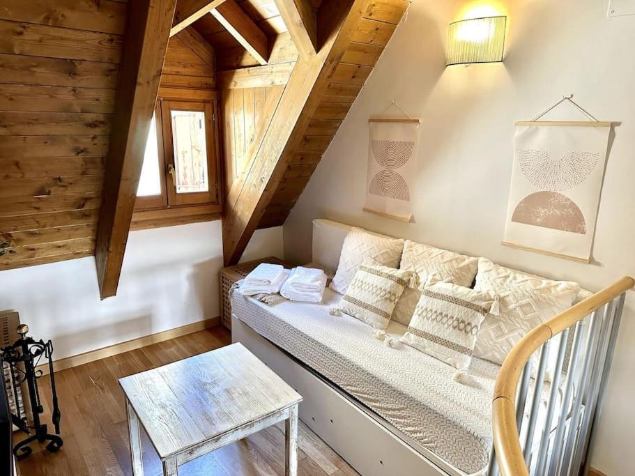 Duplex En Sallent de Gállego Exteriör bild